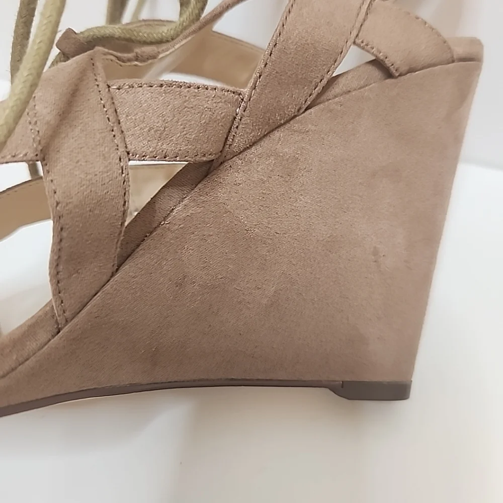 Nine West Women's Tan Beige Pasa Suede Lace Up Wedge Sandals Size 9